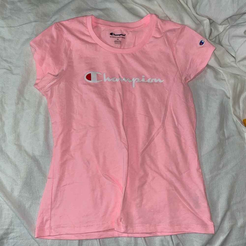 Baby pink Champion shirt